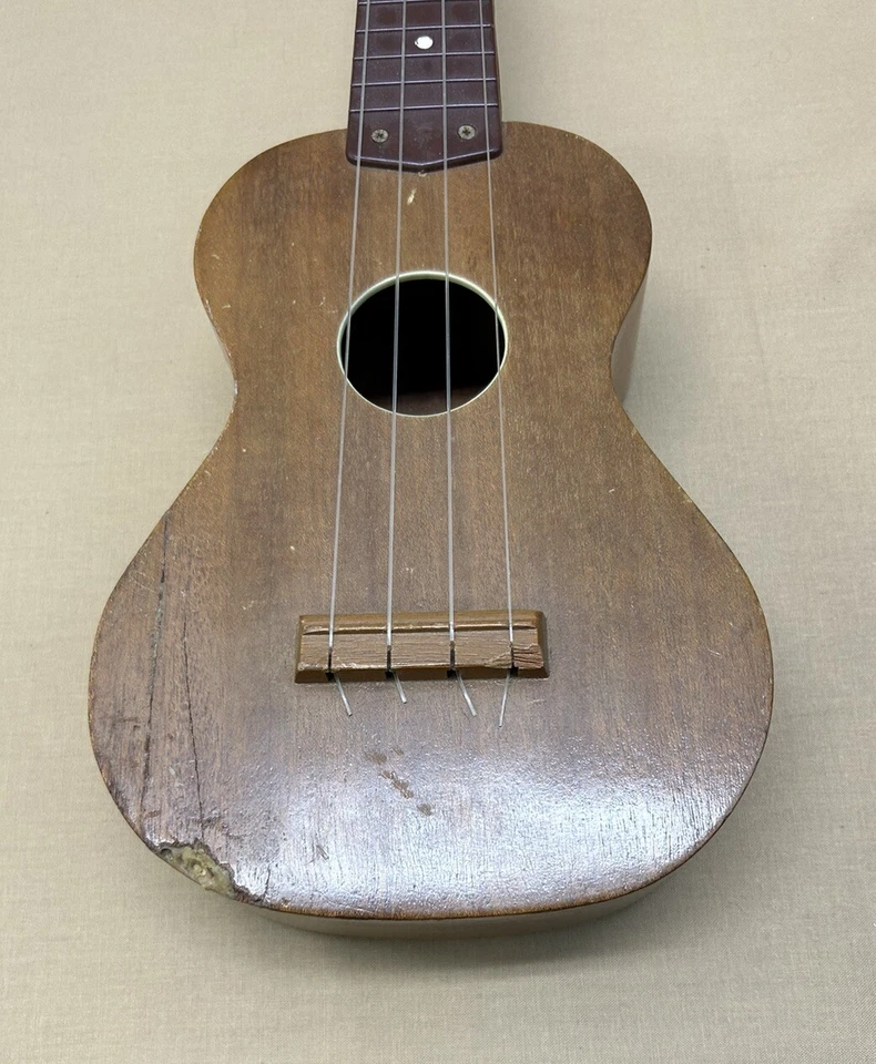 Vintage Harmony Roy Smeck Soprano Ukelele - Image 2 of 4
