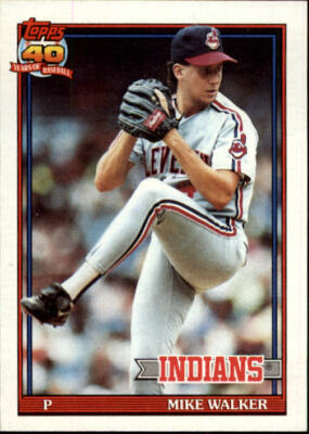 1991 Topps #593A Mike Walker ERR '90 Canton-Akron stat line omitted - NM