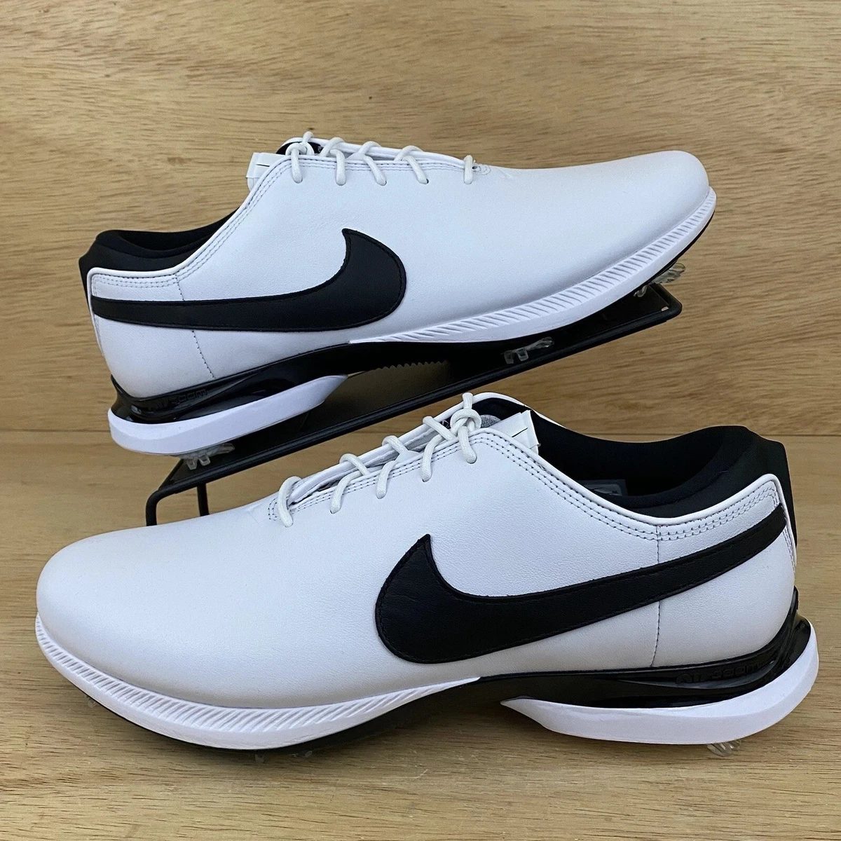 Preços baixos em Nike Air Zoom Victory Tour 2 White Black | eBay