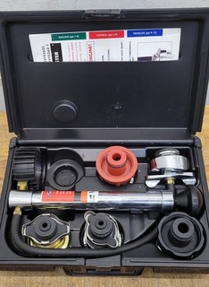 Snap on Cooling System Tester Kit SVTS272 USED