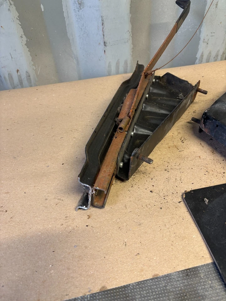 Camión Dodge D100 D150 W150 D350 1981 1989 asiento de banco orugas deslizadores de pista ajuste Foto 2 de 4