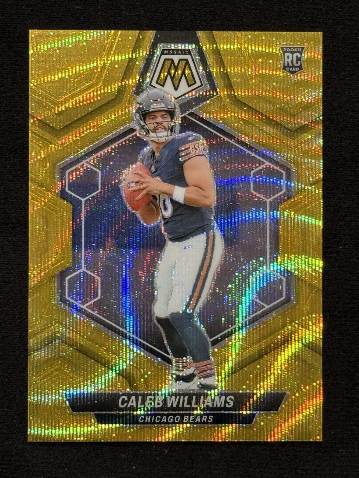 2024 Panini Mosaic Rookies Caleb Williams #301 Gold Wave Mosaic Prizm /17 (RC)
