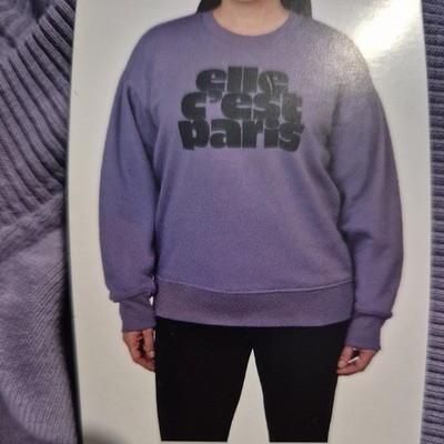 New Ladies Elle C'est Paris Clematis lilac Crew Neck SweatshirtSize: small (Cb1)