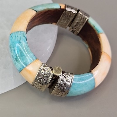 Vintage Bangle Bracelet Dyed Bovine Bone Blue Peach Slide Pin Clasp 7''