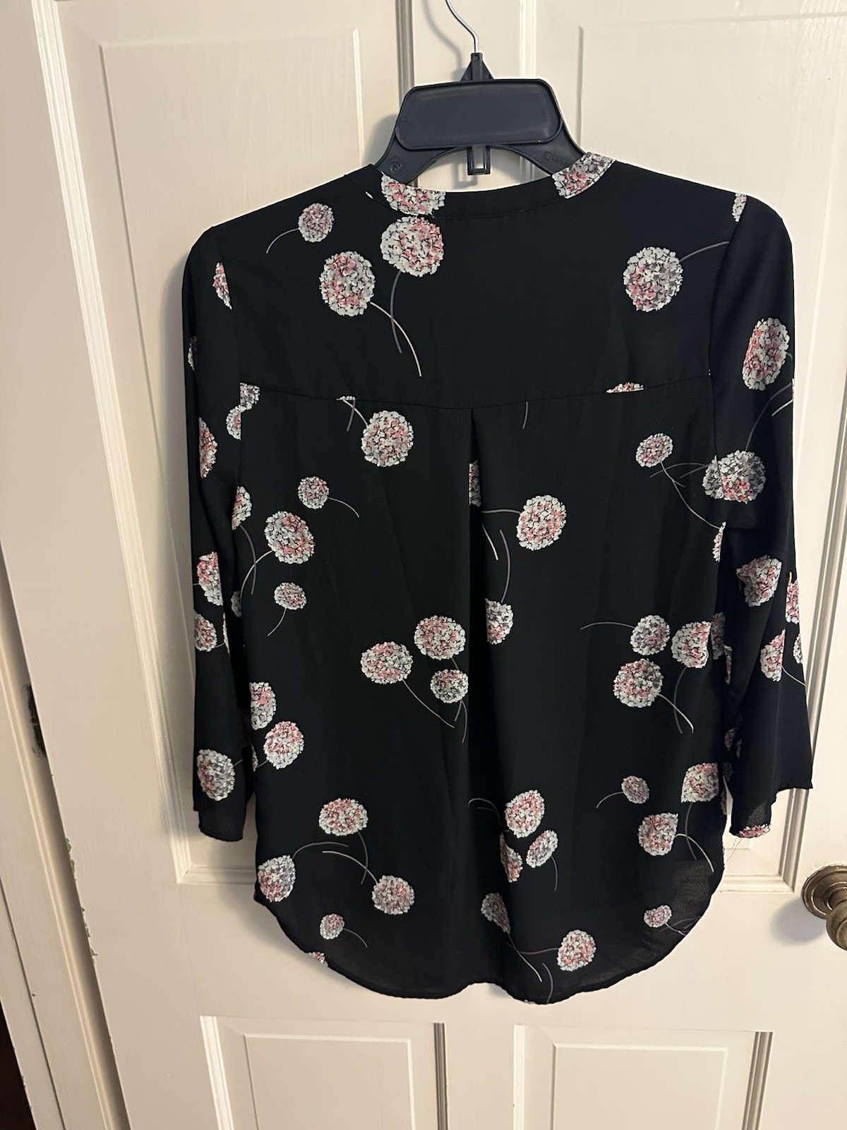 Daniel Rainn Black Hydrangea Blouse Size Small - image 2