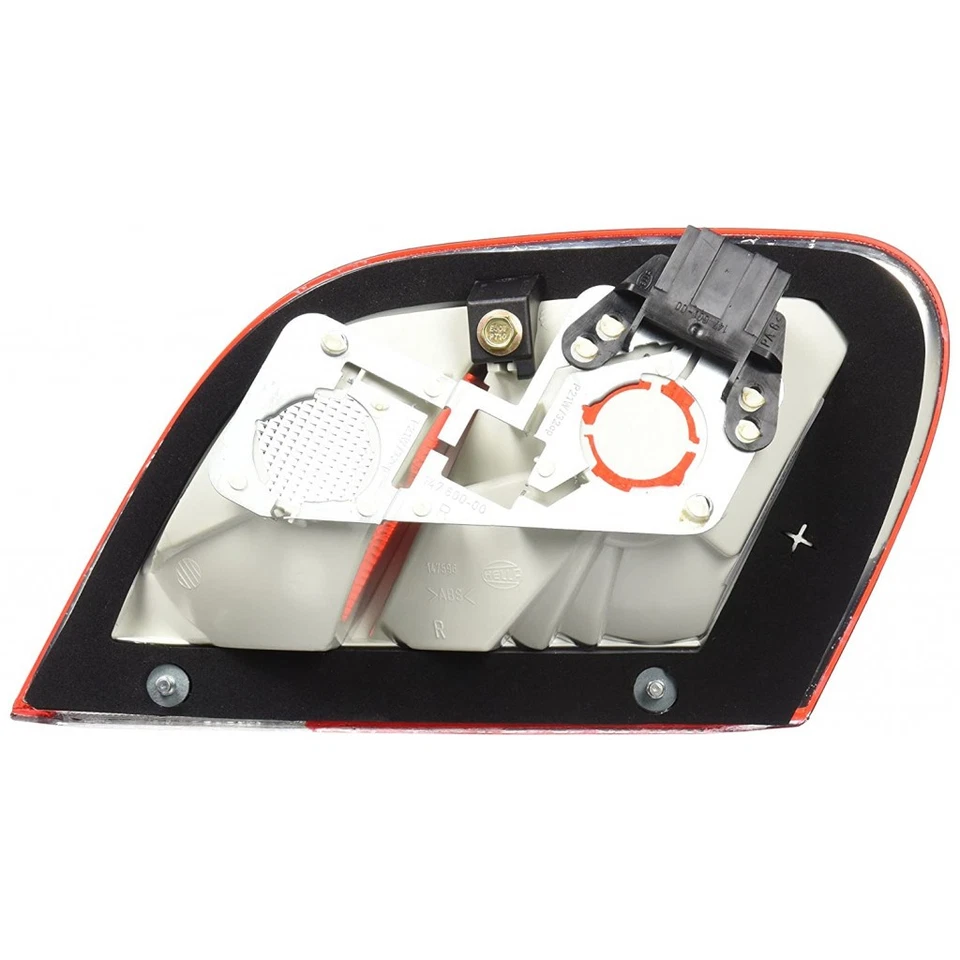 Luz trasera interior del lado del pasajero para Mercedes-Benz CLK55 AMG 2001 2002 Foto 2 de 4