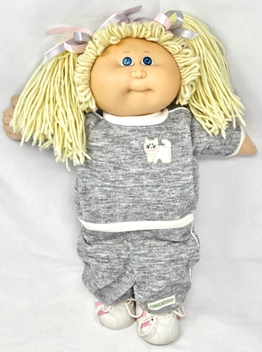 Vintage 1985 Cabbage Patch Kid Blonde Girl w/ Blue Eyes Authentic Clothes