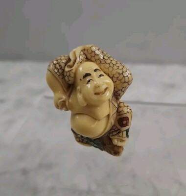 Vintage Chinese Reproduction Carving Cream Colored Resin Natsuki Statue