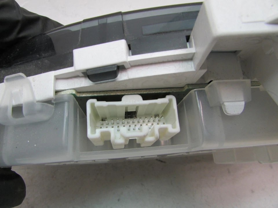 速度表仪表组马自达5 2008 2009 A/T前仪表板头规原始设备制造商 — 第 4/4 张图片