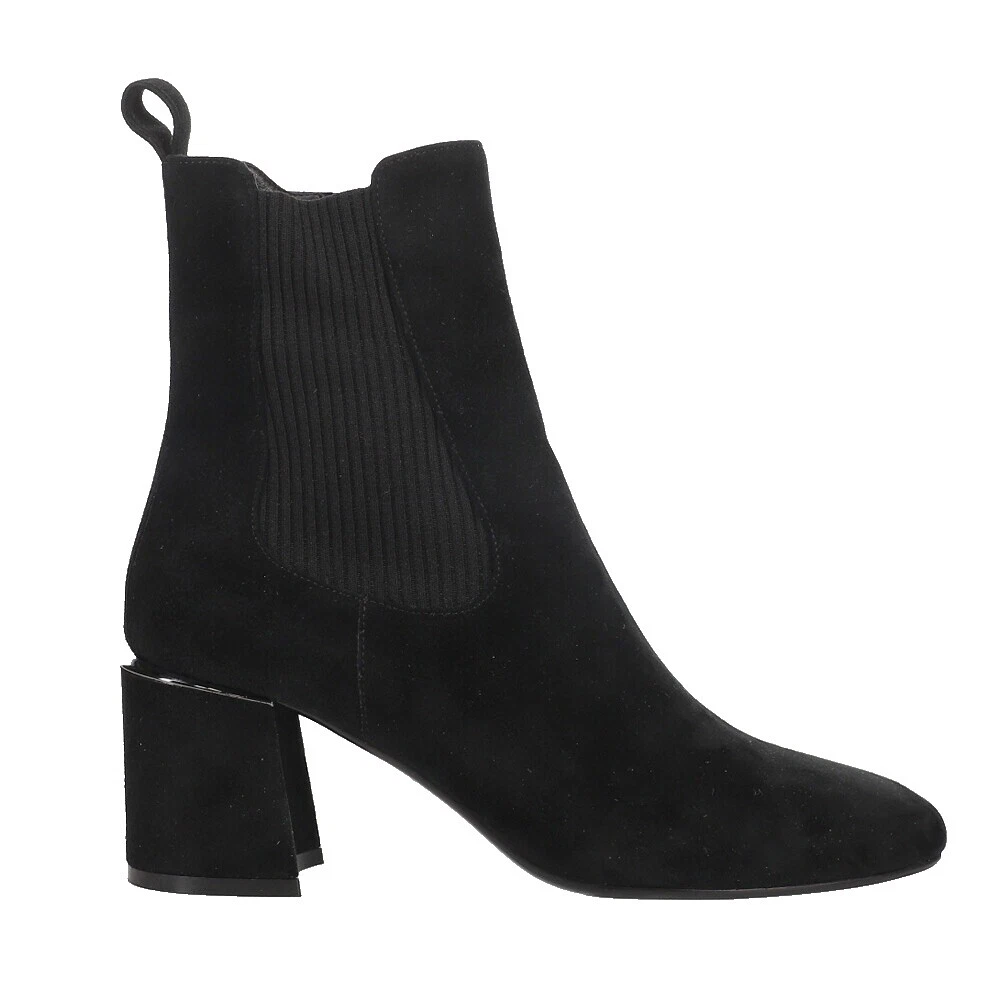 Botas para mujer Vaneli negras de cuero