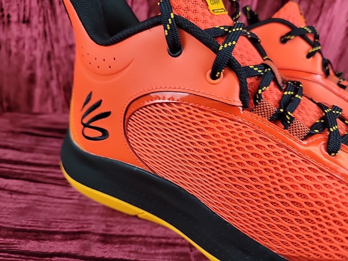 Under Armour Curry Mens 12.5 Redish Orange 3025090-600