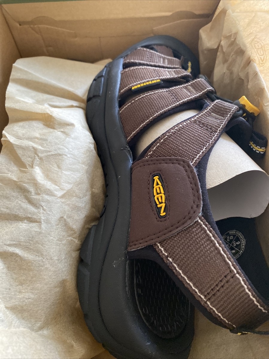 AWESOME AUTHENTIC BRAND NEW IN BOX KEEN Men's Newport Sandal Bison M US