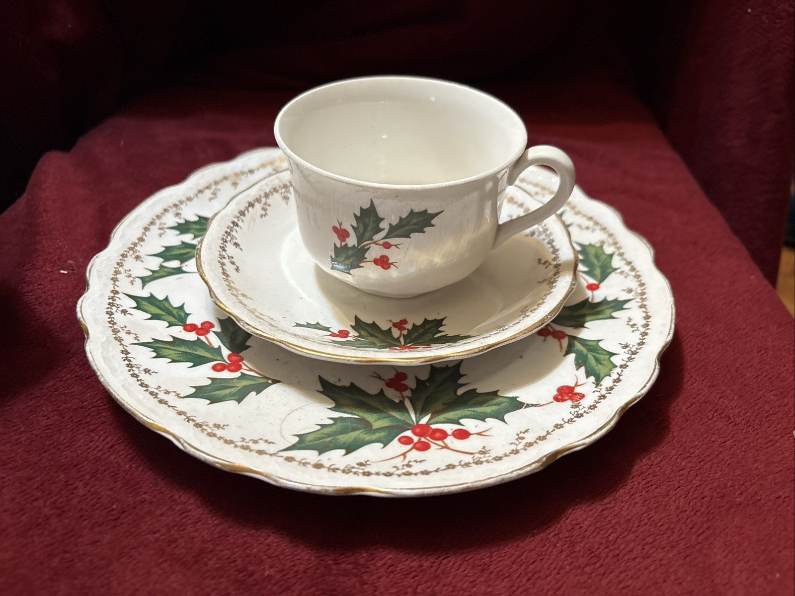 Rare Vintage Homer Laughlin Hudson Set Xmas Plate Cup Saucer Holly Berry Gold 3