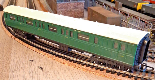 Tri-ang SR Green Brake Composite Coach - No.1774 - R750 - OO Gauge - Unboxed | Zustand: Used