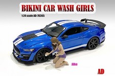 Alisa Purple Wash BIKINI GIRL AMERICAN DIORAMA 1:24 SCALE FEMALE 2.5" Figure