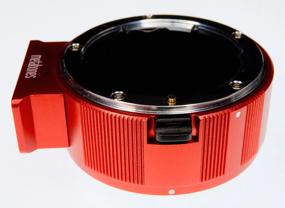 Red Metabones Nikon F to Sony E mount adapter ............. MINT w/Case - Image 4 of 4