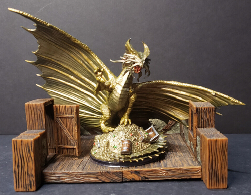 50th Anniversary Dungeons & Dragons Young Gold Dragon Exclusive Miniature Promo - Picture 5 of 5