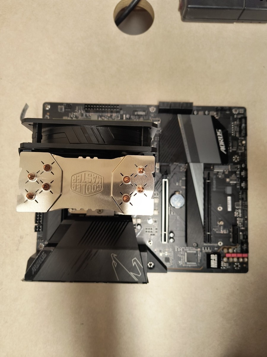 Gigabyte Z590 AORUS Motherboard Intel i9 10900K 128GB Ram PNY 1TB