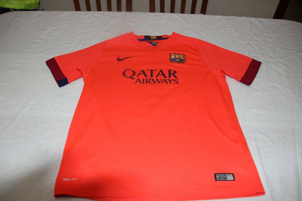 Nike FC Barcelona シャツ FC Barcelona Men's Nike Soccer T-Shirt. Nike.com