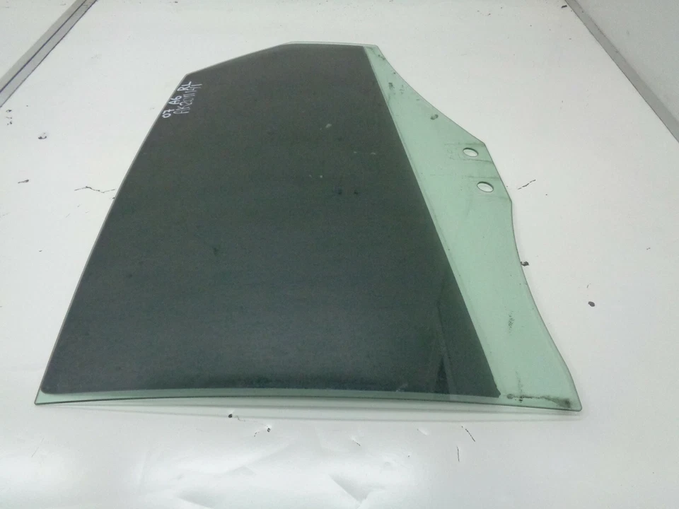 05-11 Audi A6 Quattro Puerta Ventana Cristal Trasero Lado Izquierdo Tintado OEM AK2011141 Foto 4 de 4