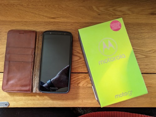 Black Motorola Moto G6, XT1925-5 with dual sim, two cases, excellent condition - Picture 2 of 4