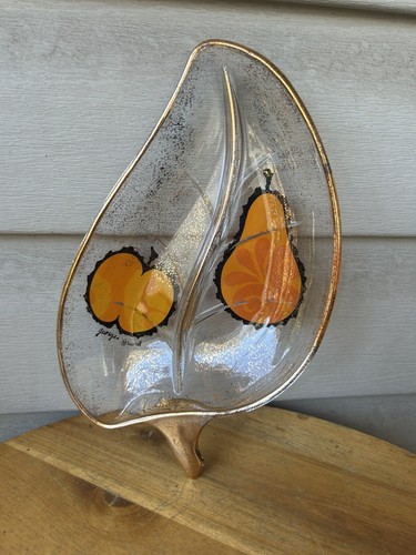 Vintage MCM Georges Briard Fruit Leaf Gold Flecks Hand Painted Art Glass Dish 9"