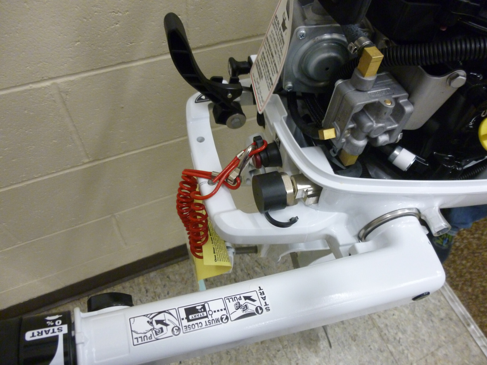 NEW TOHATSU SAIL Outboard Motor 5 HP 4Stroke 20 Inch Shaft Tiller