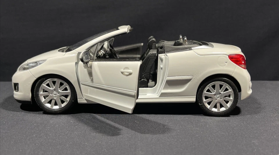 NOREV PEUGEOT 207 CC CUPÉ DESCAPOTABLE 2009 1/18 Diecast Foto 4 de 4