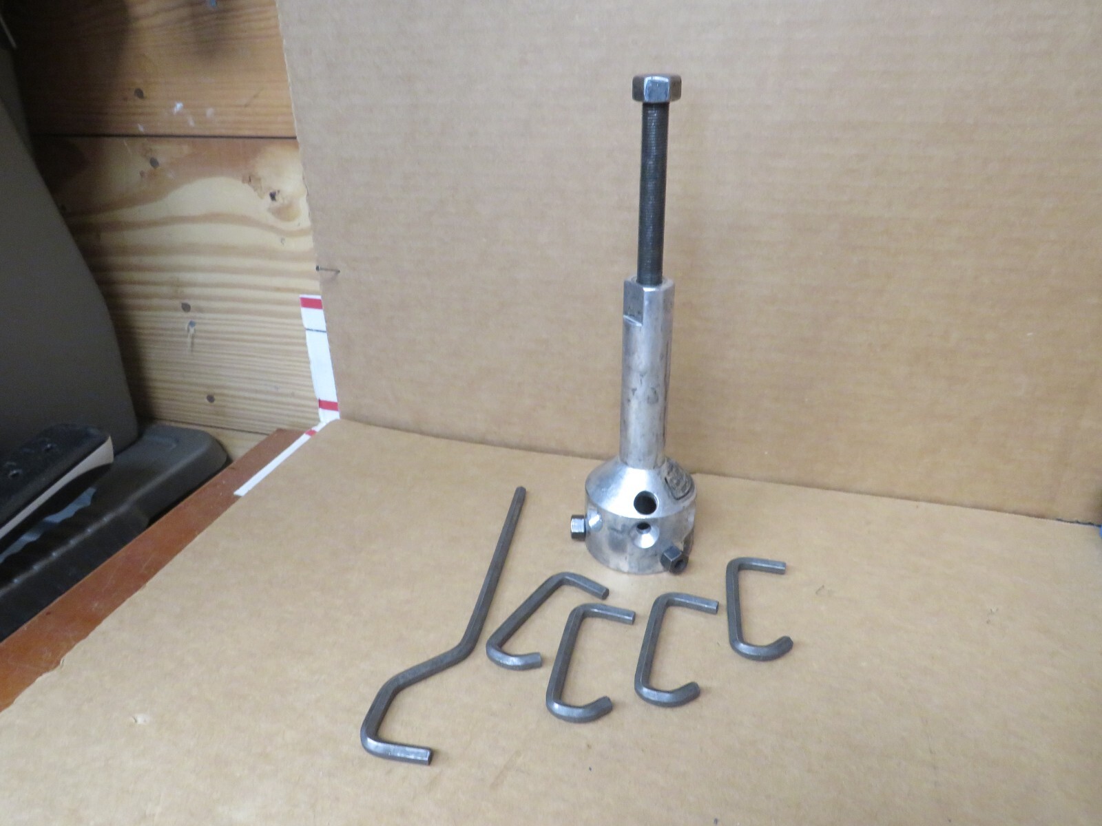 UP1 Ultimate Fan Blade Hub and Blower Wheel Puller Remover Sensible