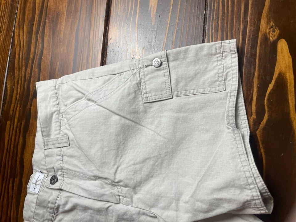 Calvin Klein 牛仔工装短裤女式 8 码平前高腰口袋翻盖 — 第 2/4 张图片