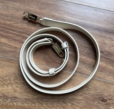 **SOLO CORREA** FERRAGAMO Bolso de Cuero Beige Correa Repuesto Herrajes Dorados