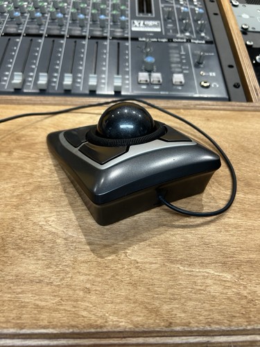 Kensington Expert Mouse (Wired) - Picture 3 of 4