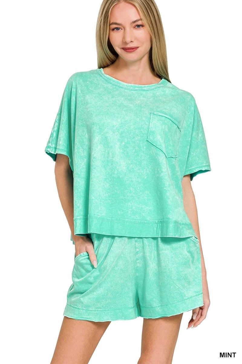 ZENANA - ACID WASHED OVERSIZED TOP & SHORTS SET - MINT - L
Opens in a new window or tab