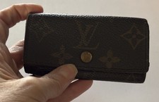 Louis Vuitton Authentic Designer Monogram Canvas Snap 4 Key Holder