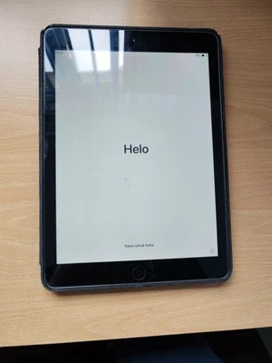Apple iPad Air 1 · 32GB · Wi-Fi + Cellular