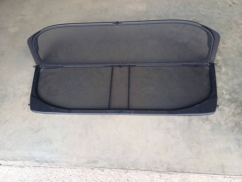Convertible wind deflector
