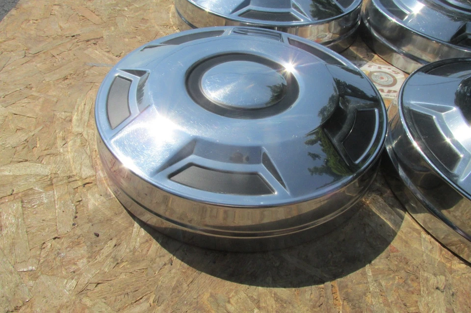 Camioneta pickup Ford F250 de 3/4 toneladas de los años 80-90, camioneta, tapacubos de plato para perros nariz de toro⚡4 Foto 3 de 4