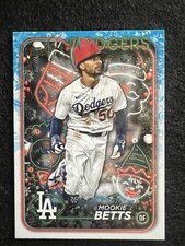 2024 Topps Holiday - Holiday Variation Elf Hat Mookie Betts #H135 Dodgers