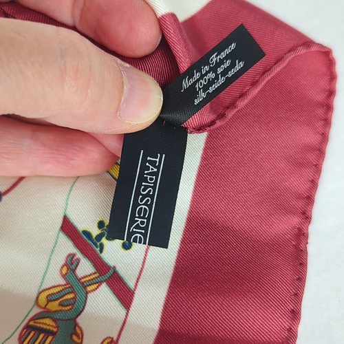 Sciarpa Bayeux Arazzo 100% Seta | Lrg 34" Quadrato Rosso | Arazzo Made in France - Foto 11 di 12