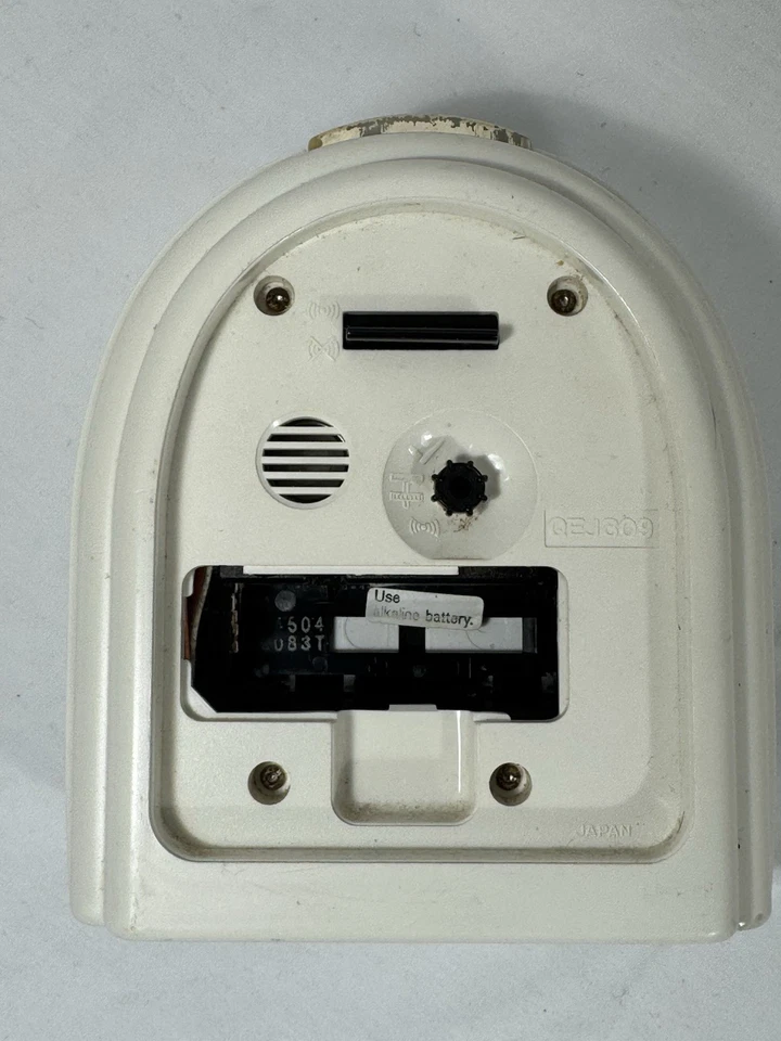 "Reloj de mesa vintage de cuarzo blanco Seiko QEJ309 - 4"" de alto - sin alimentación - como está" Foto 3 de 4
