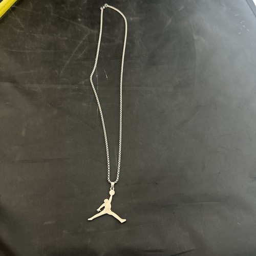 Jumpman Halskette - Bild 1 von 8