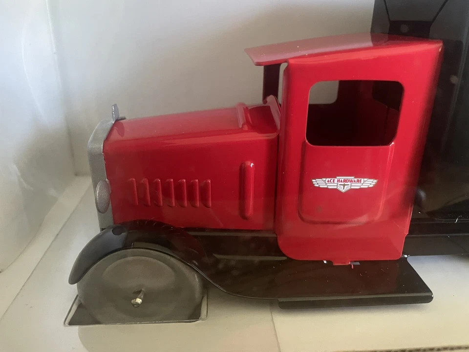 Camión de reparto ACE HARDWARE VINTAGE ACERO 1/18 CAJA NUEVO EN CAJA POR ESPECIFICACIÓN FUNDIDO 11”L RARO HF Foto 3 de 4