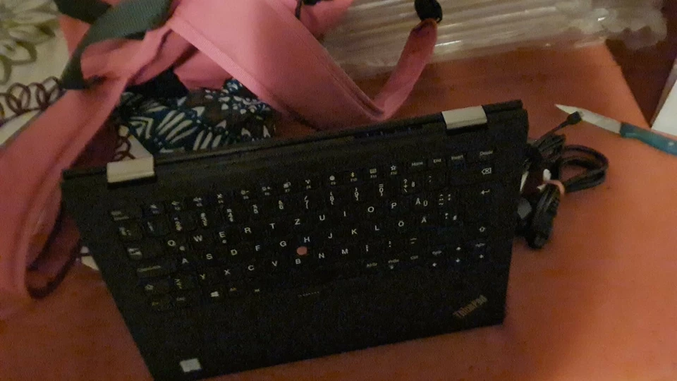 Lenovo ThinkPad X1 Yoga · i7-7600U · 16GB · 512GB, Foto 2 von 2