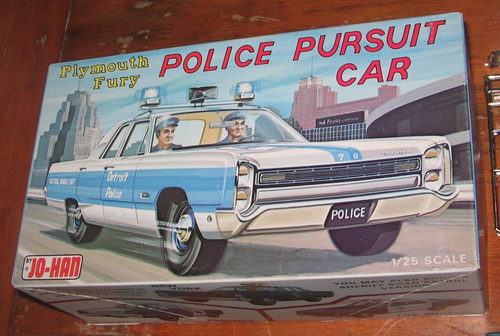 Johan 1968 Plymouth Fury Police Pursuit Kit # GC-1300 1/25 Jo-Han (unvollständig)