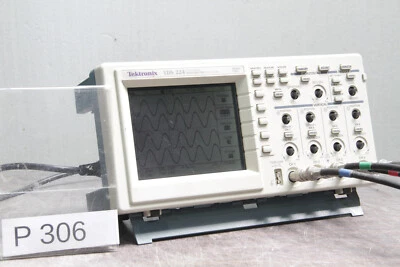 TEKTRONIX TDS 224 OSCILLOSCOPE 4x100MHz # P306 - Photo 1/4