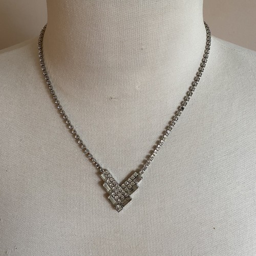 Vintage White Rhinestone Choker Necklace EUC - Picture 2 of 6