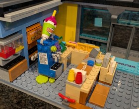 Lego Kwik-E-Mart 71016 Simpsons 100% Complete Set Snake Apu Bart Homer no Box