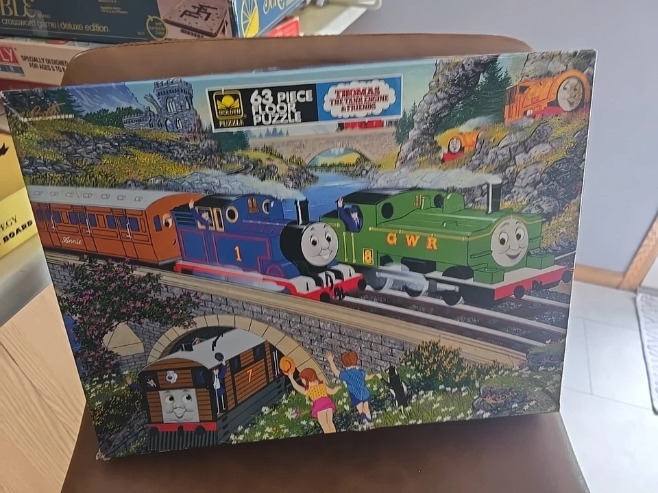 Rompecabezas de piso Thomas the Tank Engine & Friends 1993 vintage 63 piezas 17"x22" Foto 2 de 4