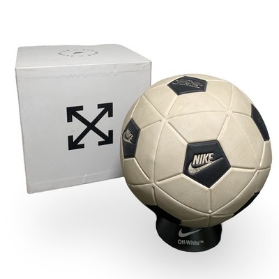 ボール Off-White - NIKE off white soccer ball Nikelab x OFF-WHITE Magia Ball White - SS18 - US