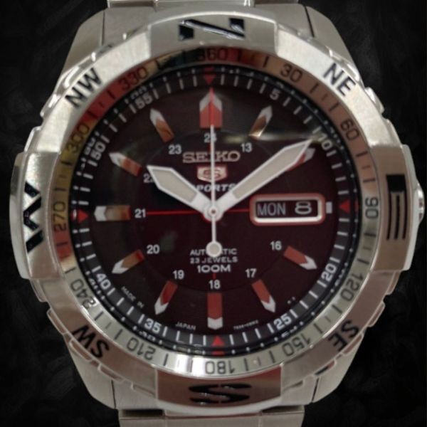 5 0.9" 7S36C-04M0 Second Black Seiko Dial Hand Automatic Watch Men's Red Sports - vintagewatches.pk